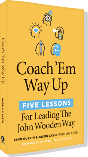Book Cover of Coach em way Up